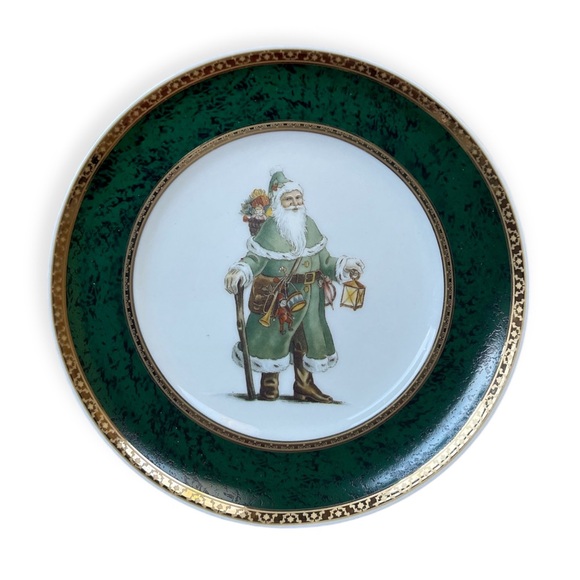 Set of 6 Christmas Santa Claus Appetizer Dessert Dishes w/24k Gold Trim, 6” - Picture 2 of 8